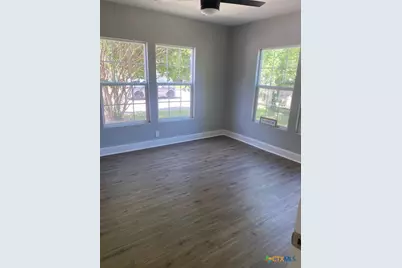 2405 Lone Tree Road, Victoria, TX 77901 - Photo 6