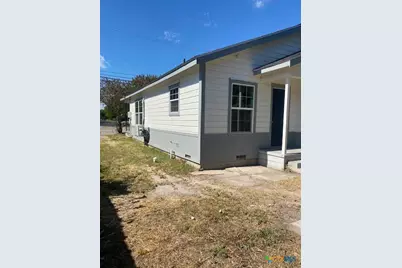 2405 Lone Tree Road, Victoria, TX 77901 - Photo 10