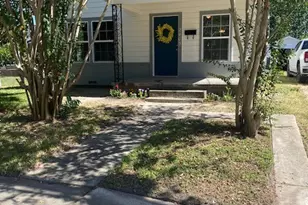 2405 Lone Tree Rd, Victoria, TX 77901 - Photo 1