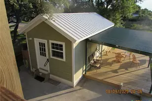 911 W Madison Ave, Port O'Connor, TX 77982 - Photo 28