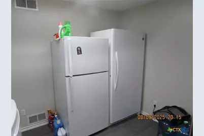 911 W Madison Avenue, Port O'Connor, TX 77982 - Photo 30