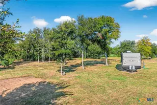 331 Elm Creek Rd, Waelder, TX 78959 - Photo 42