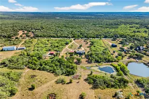 331 Elm Creek Rd, Waelder, TX 78959 - Photo 32