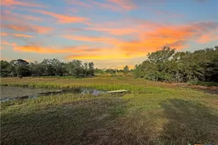 331 Elm Creek Rd, Waelder, TX 78959 - Photo 4