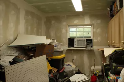 222 Oak Valley, La Vernia, TX 78121 - Photo 16