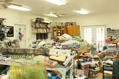 222 Oak Valley, La Vernia, TX 78121 - Photo 8