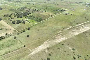 000-A Juan Antonio Rd, Victoria, TX 77904 - Photo 14