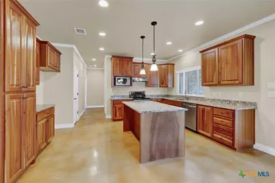 944 Hudson Lane, New Braunfels, TX 78130 - Photo 10