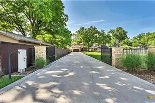 368 Rancho Rd, New Braunfels, TX 78130 - Photo 2