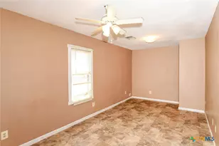 882 Samuels St, New Braunfels, TX 78130 - Photo 8