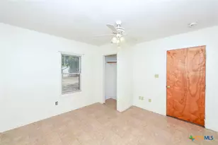 882 Samuels St, New Braunfels, TX 78130 - Photo 18