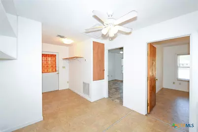 882 Samuels Street, New Braunfels, TX 78130 - Photo 14