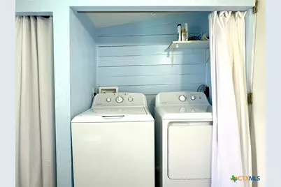 302 E Dallas Avenue, Seadrift, TX 77983 - Photo 22