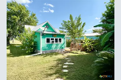 302 E Dallas Avenue, Seadrift, TX 77983 - Photo 24