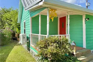 302 E Dallas Ave, Seadrift, TX 77983 - Photo 1