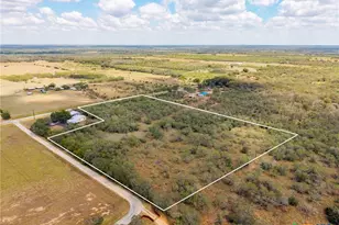211 Halm Rd, Seguin, TX 78155 - Photo 1