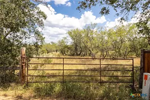 211 Halm Rd, Seguin, TX 78155 - Photo 10