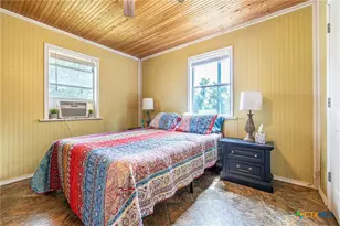 1932 Guadalupe River Dr, Tivoli, TX 77990 - Photo 4