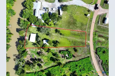 1932 Guadalupe River Drive, Tivoli, TX 77990 - Photo 10