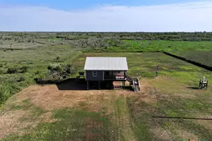 1172 Guadalupe River Dr, Tivoli, TX 77990 - Photo 10