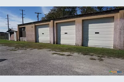 702 Clay Drive, Victoria, TX 77904 - Photo 10