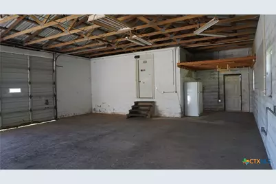 702 Clay Drive, Victoria, TX 77904 - Photo 18