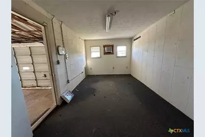 702 Clay Drive, Victoria, TX 77904 - Photo 34