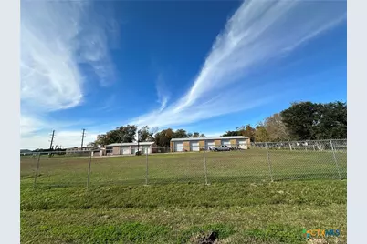 702 Clay Drive, Victoria, TX 77904 - Photo 36