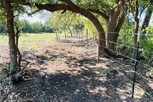 2850 Co Rd 213, Jonesboro, TX 76538 - Photo 22