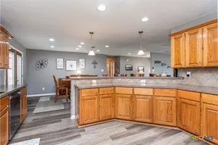 1292 Cedar Oaks Cir, Temple, TX 76502 - Photo 12