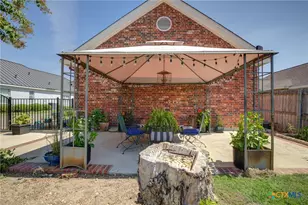 2223 Gruene Lake Dr, New Braunfels, TX 78130 - Photo 6