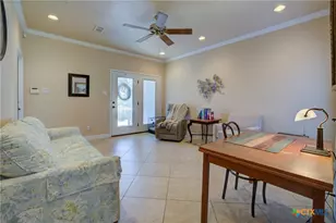 2223 Gruene Lake Dr, New Braunfels, TX 78130 - Photo 32