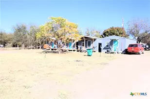 301 E Cedar St, Lometa, TX 76853 - Photo 4