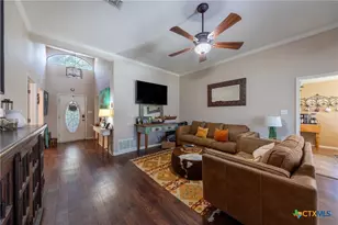 704 E 16th St, Cameron, TX 76520 - Photo 4