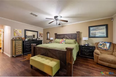 704 E 16th Street, Cameron, TX 76520 - Photo 10
