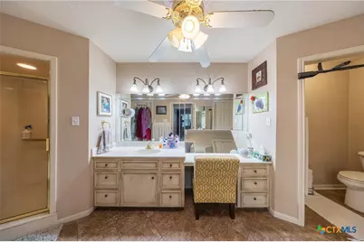 704 E 16th Street, Cameron, TX 76520 - Photo 12