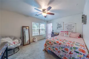 704 E 16th St, Cameron, TX 76520 - Photo 16