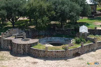 6887 Von Ormy Road, Von Ormy, TX 78073 - Photo 30