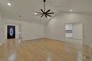 1260 Flaming Oak Dr, New Braunfels, TX 78132 - Photo 10