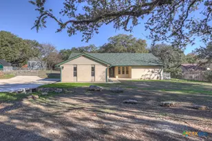 1260 Flaming Oak Dr, New Braunfels, TX 78132 - Photo 42