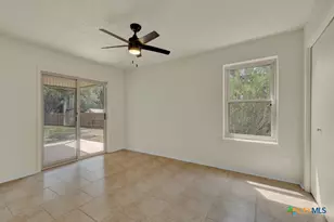 1260 Flaming Oak Dr, New Braunfels, TX 78132 - Photo 20