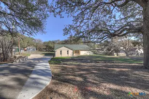 1260 Flaming Oak Dr, New Braunfels, TX 78132 - Photo 44