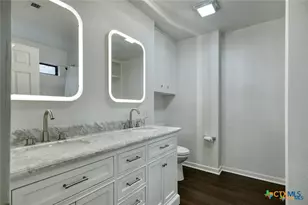 1529 N Colorado St, Lockhart, TX 78644 - Photo 8