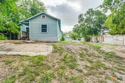 712 S Austin Street, Seguin, TX 78155 - Photo 20