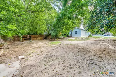 712 S Austin Street, Seguin, TX 78155 - Photo 24