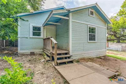 712 S Austin Street, Seguin, TX 78155 - Photo 18