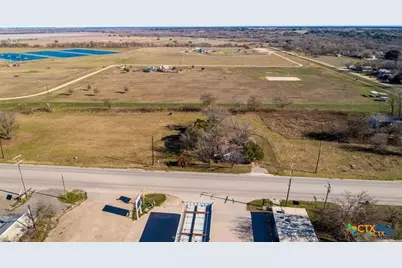 206 N Franklin Street, Holland, TX 76534 - Photo 2