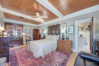 401 W 4th Street, Lampasas, TX 76550 - Photo 28