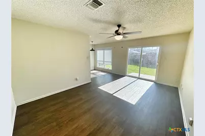 2221 Michigan Street, New Braunfels, TX 78130 - Photo 4