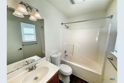 2221 Michigan Street, New Braunfels, TX 78130 - Photo 14